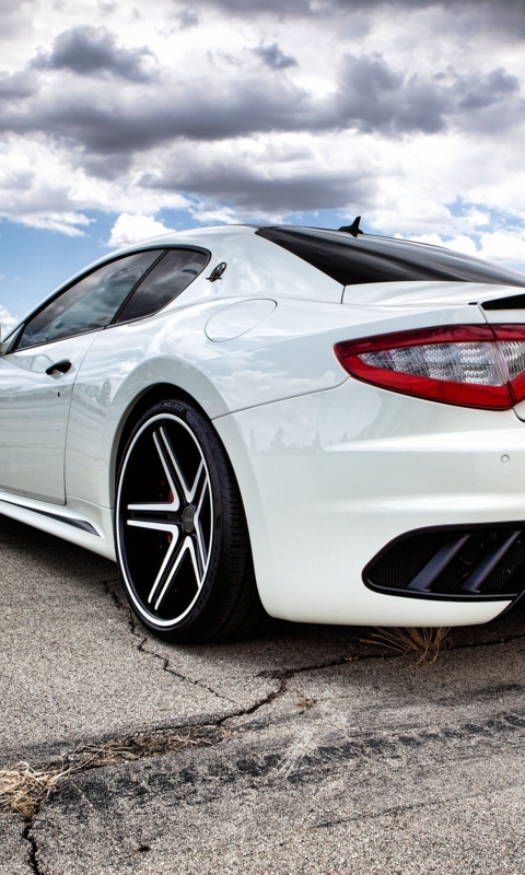 Maserati GranTurismo wallpaper 480x800