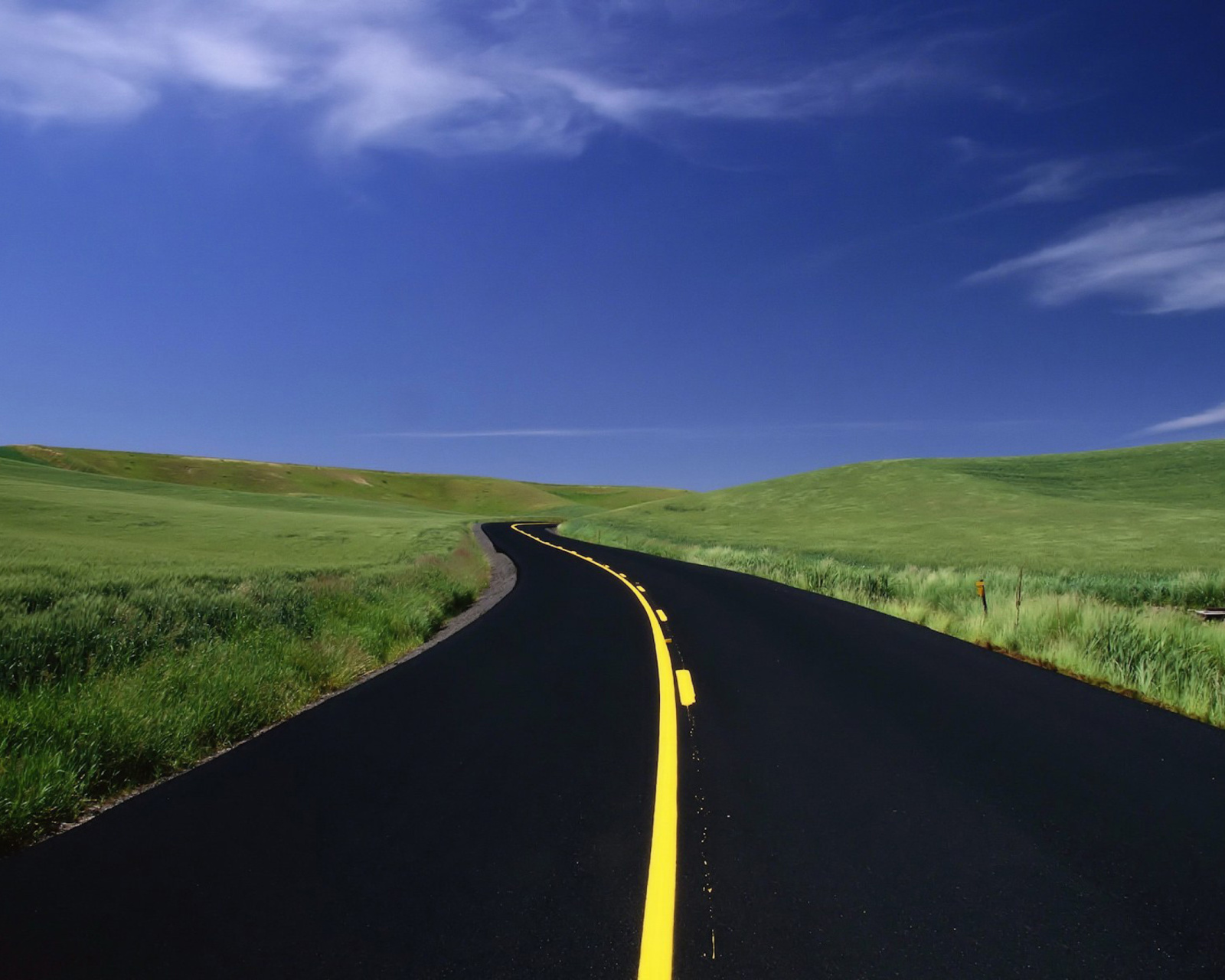 Road Landscape and Heaven screenshot #1 1600x1280