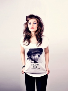 Обои Brunette Model In Funky T-Shirst 240x320