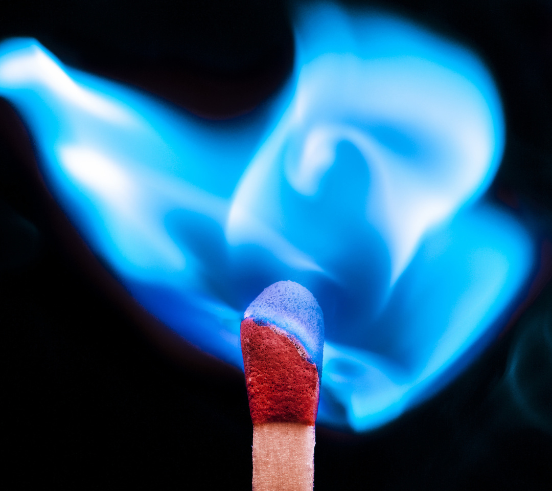 Sfondi Blue flame match 1080x960