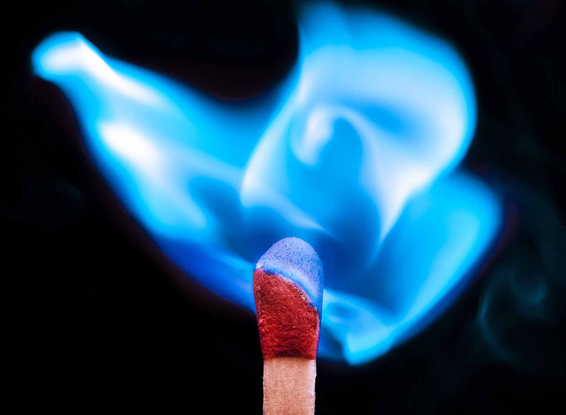 Blue flame match wallpaper 1920x1408