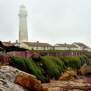 Lighthouse in Spain sfondi gratuiti per 1024x1024