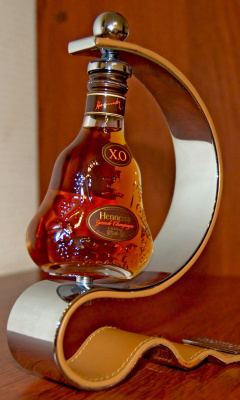 Hennessy XO Grande Champagne Cognac screenshot #1 240x400