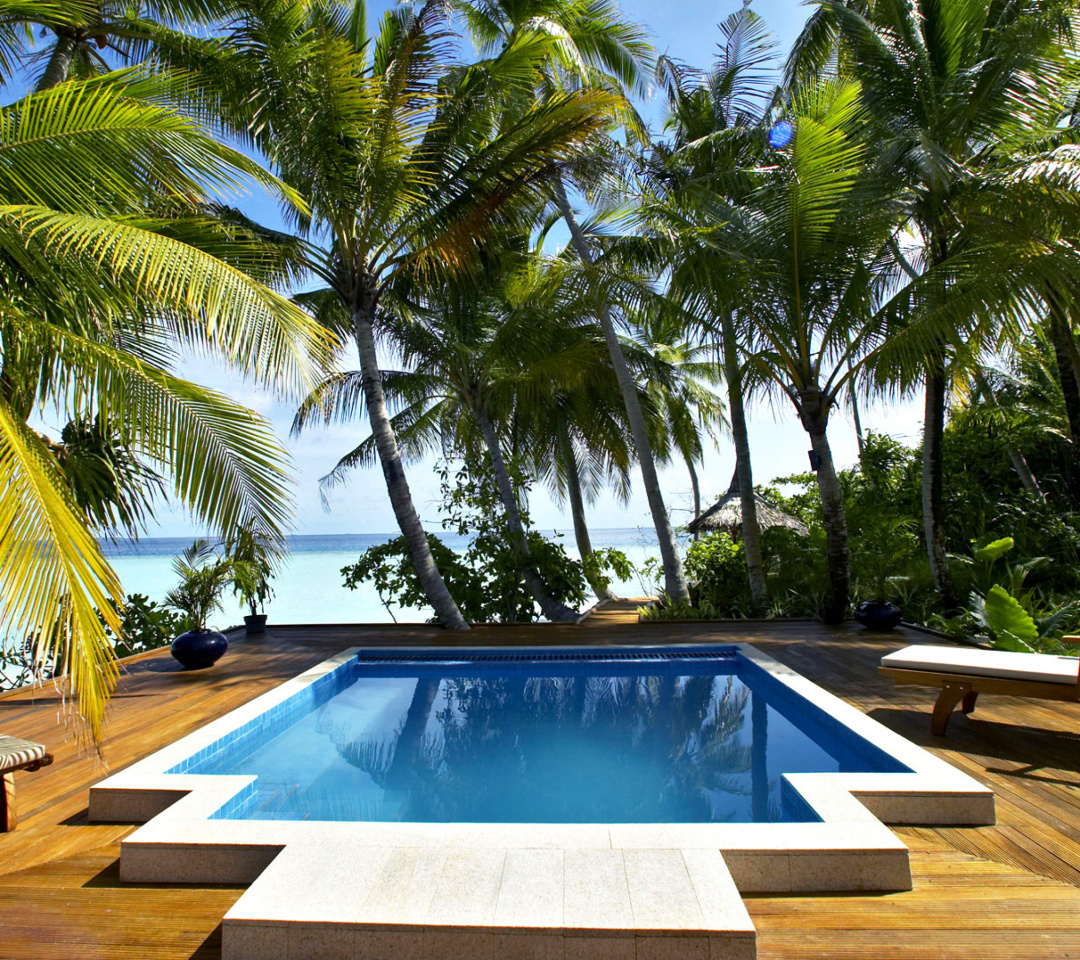 Fondo de pantalla Swimming Pool on Tahiti 1080x960