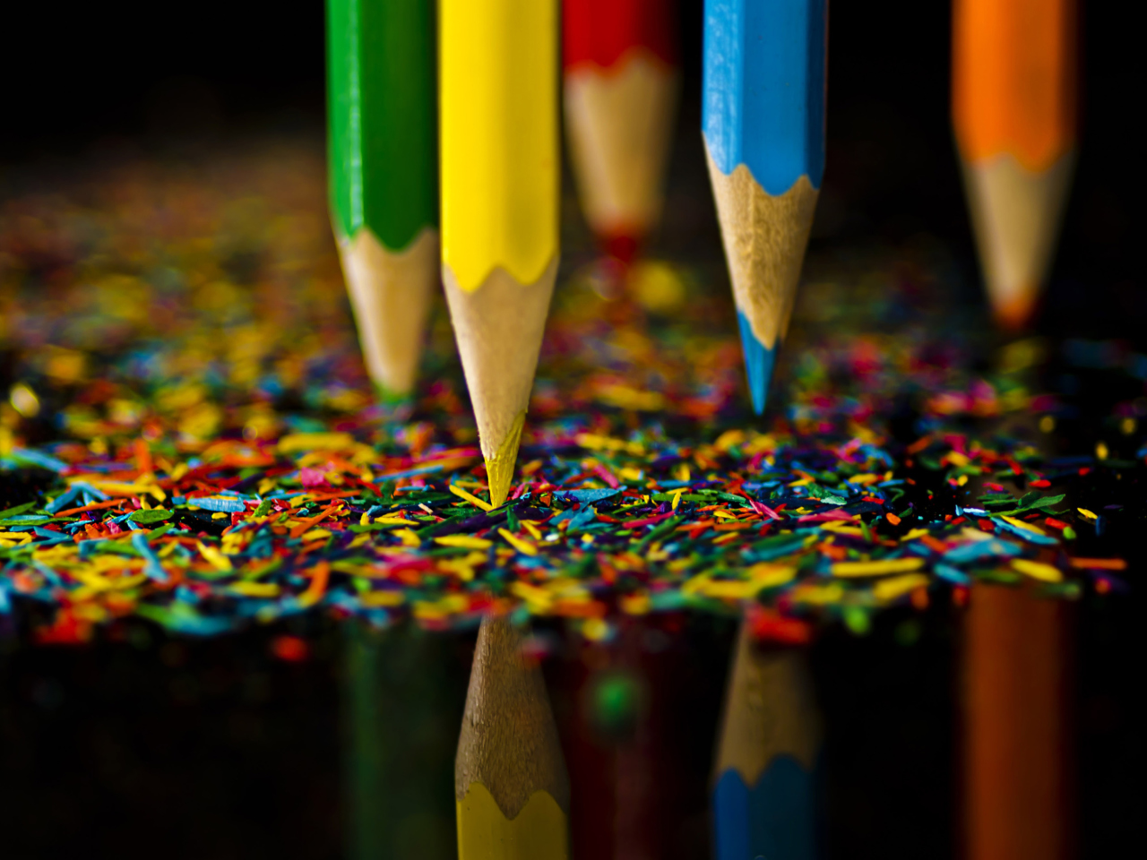Das Colored Pencils Wallpaper 1280x960