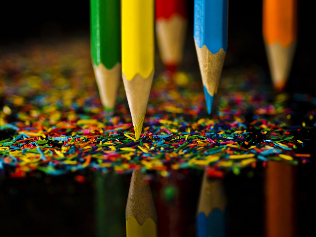 Colored Pencils wallpaper 640x480