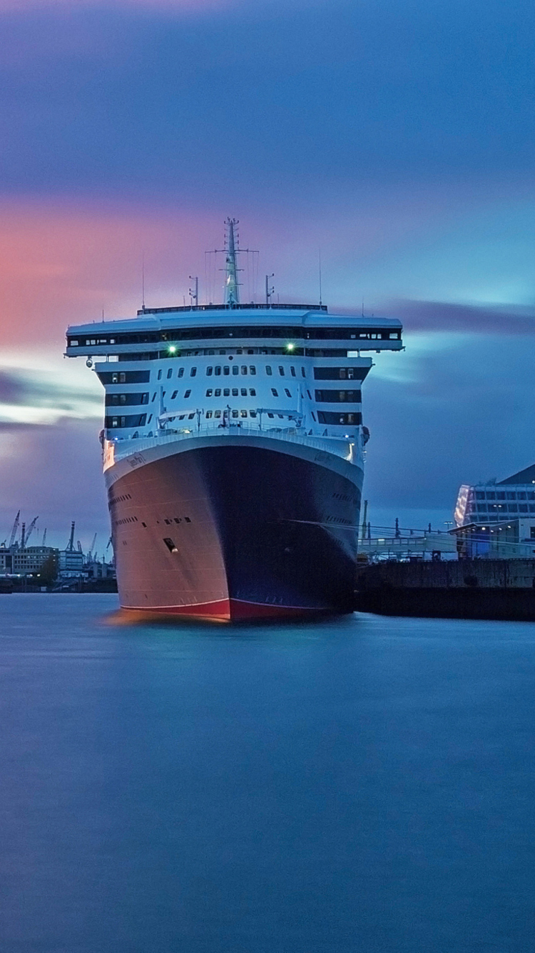 Big Ship In Port wallpaper 750x1334