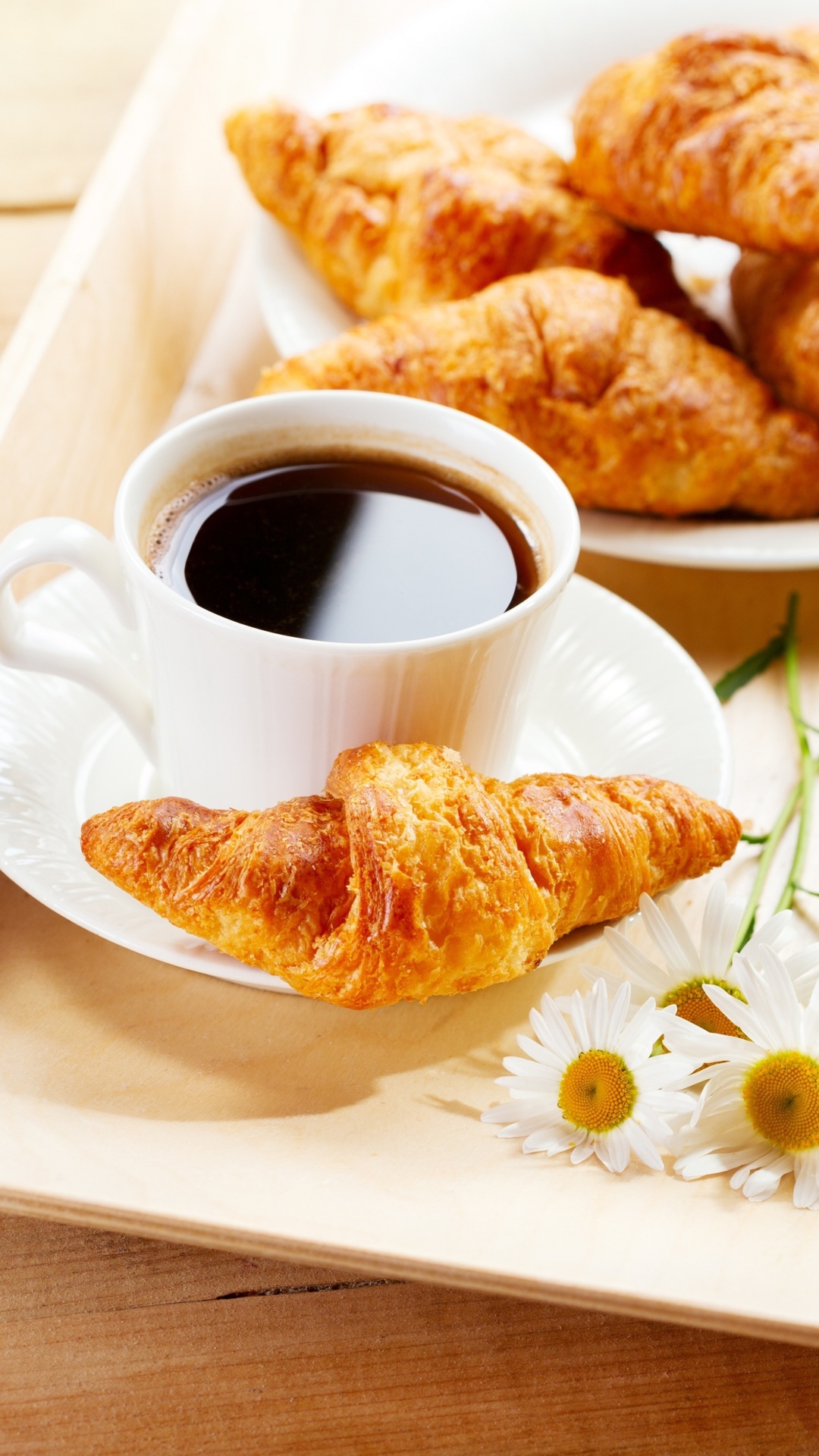 Обои Breakfast with Croissants 1080x1920