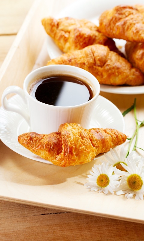 Sfondi Breakfast with Croissants 480x800