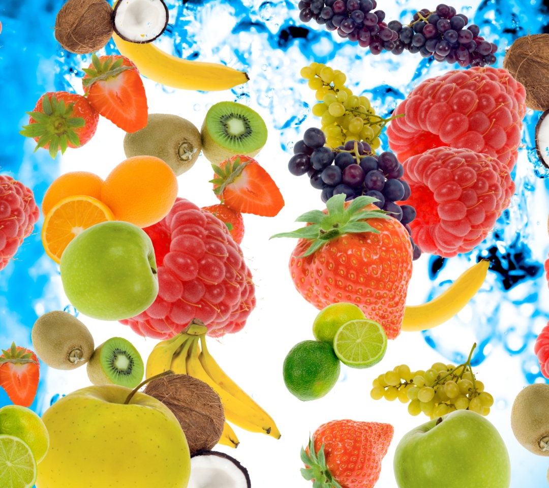 Обои Berries And Fruits 1080x960