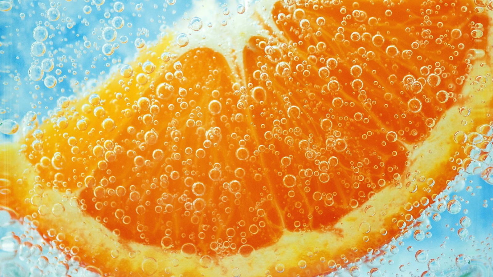 Orange In Water screenshot #1 1600x900
