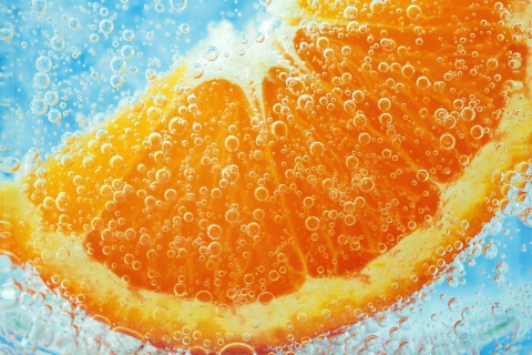 Orange In Water wallpaper 480x320