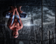 Fondo de pantalla Spiderman Under Rain 220x176