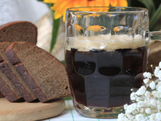 Das Beer and bread Wallpaper 320x240