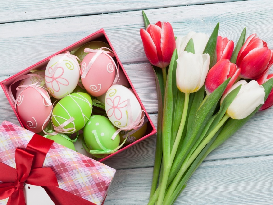 Easter Tulips Decoration wallpaper 1152x864