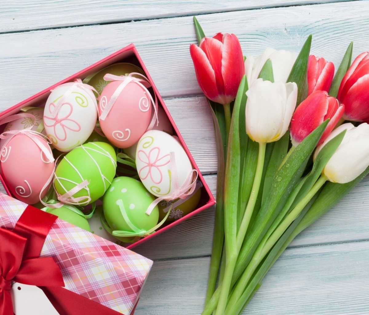 Обои Easter Tulips Decoration 1200x1024