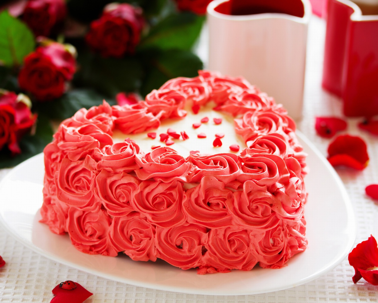 Sweet Red Heart Cake screenshot #1 1280x1024