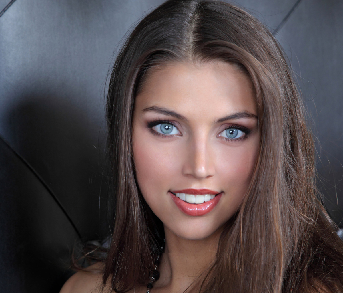 Model Valentina Kolesnikova screenshot #1 1200x1024
