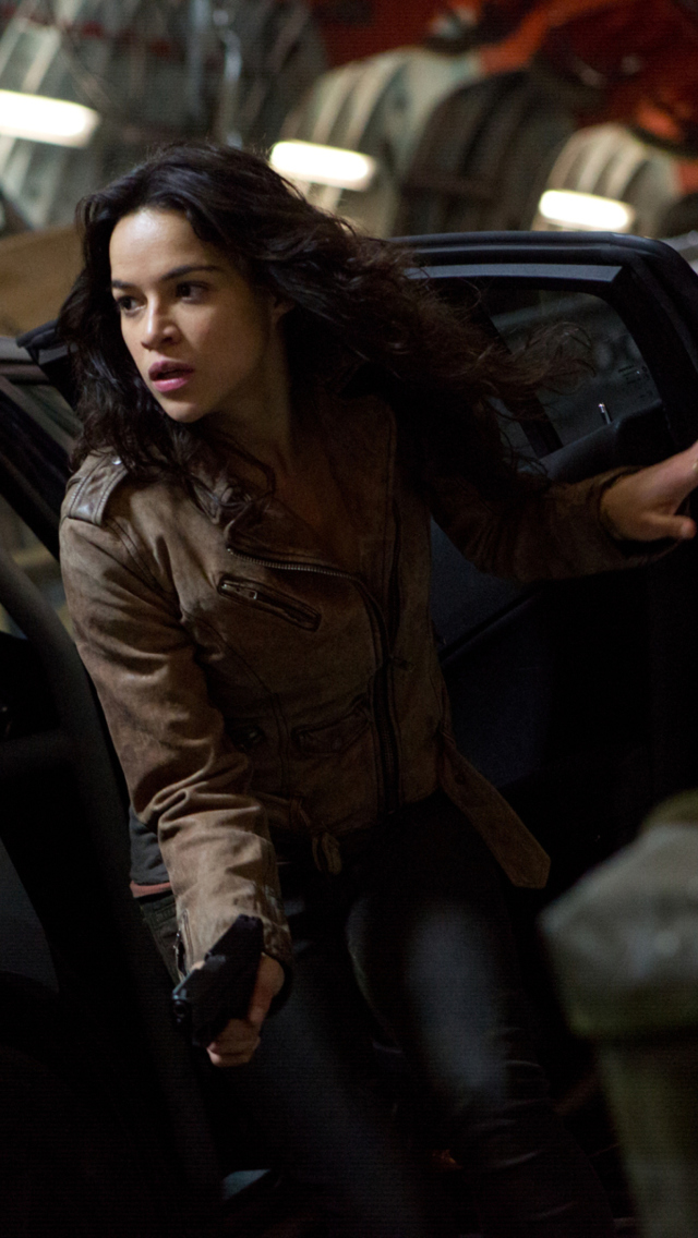 Das Fast And Furious 6 Michelle Rodriguez Wallpaper 640x1136