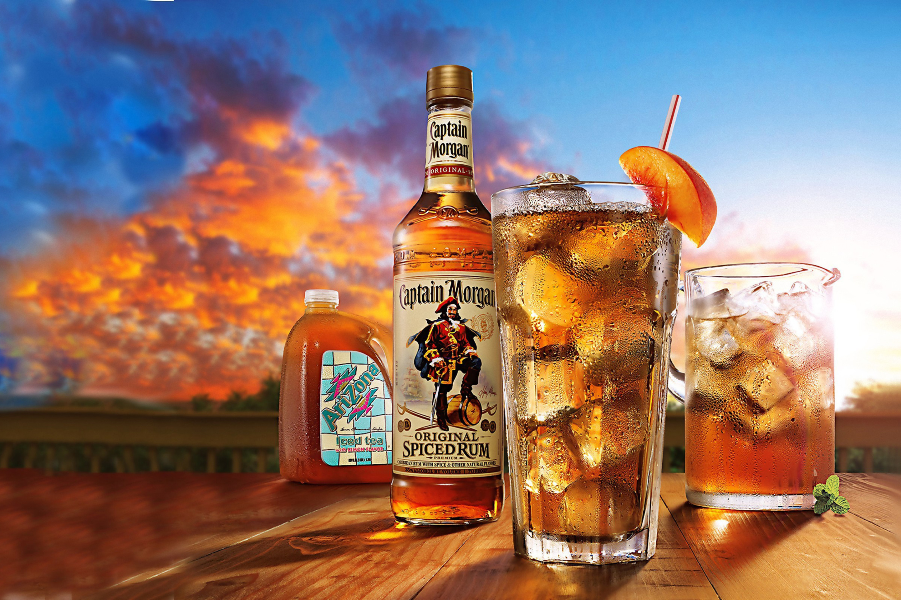 Captain Morgan Rum in Cuba Libre wallpaper 2880x1920