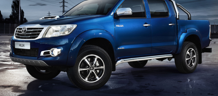 Sfondi Toyota Hilux 720x320