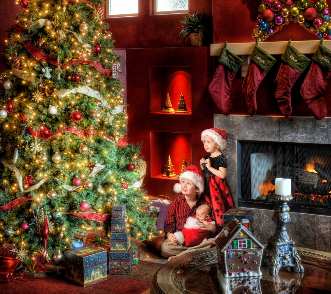 Family Christmas wallpaper 1080x960