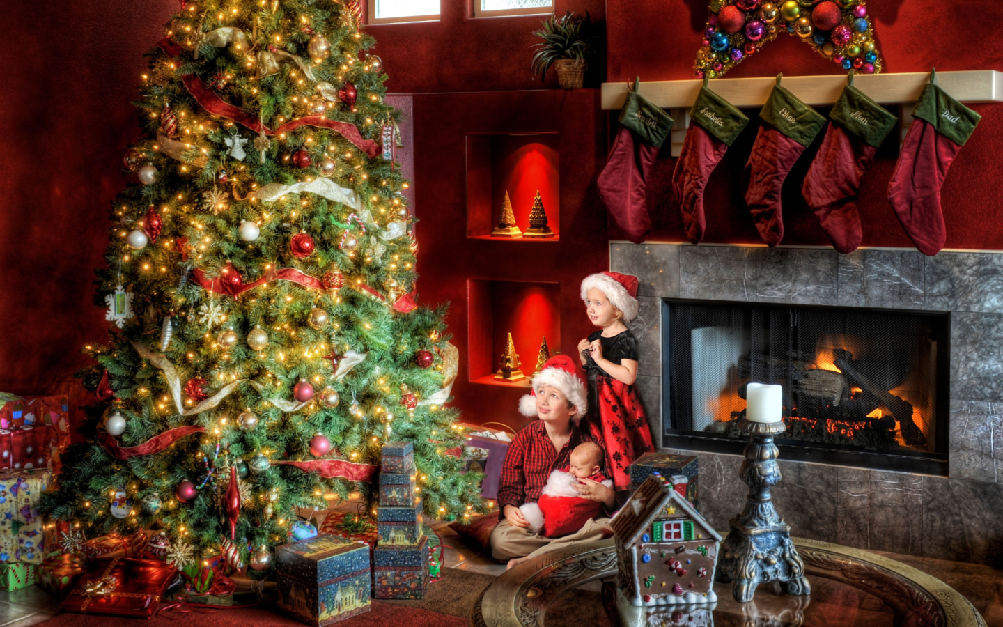 Family Christmas wallpaper 1440x900