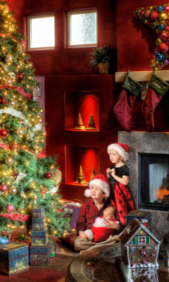 Family Christmas wallpaper 240x400