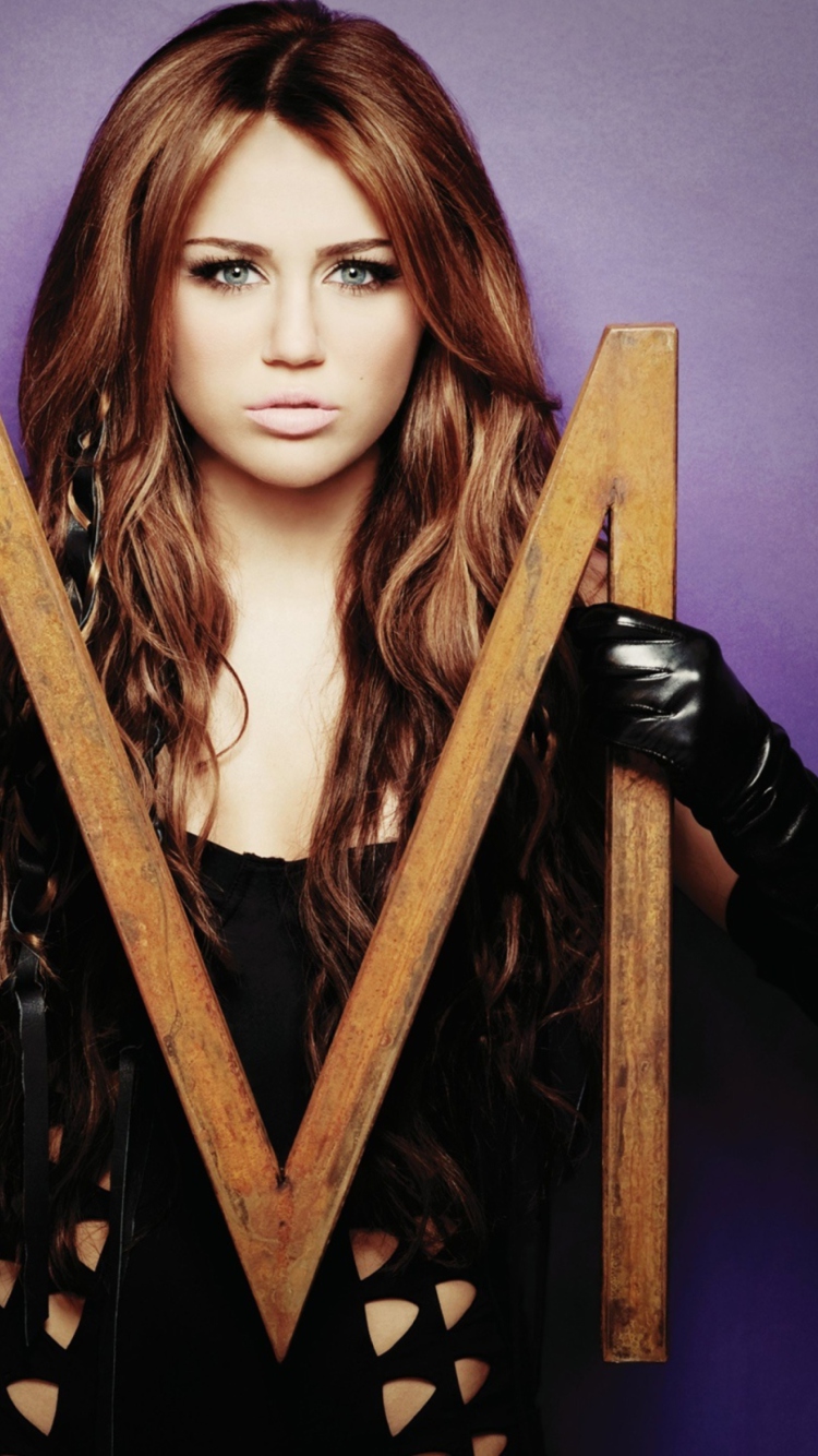 Fondo de pantalla Miley Cyrus Who Owns My Heart 750x1334
