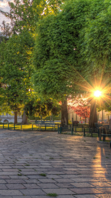 Lake Como in Lombardia Area screenshot #1 360x640