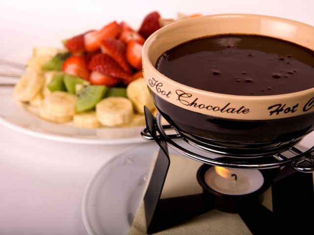 Обои Fondue Cup of Hot Chocolate 640x480