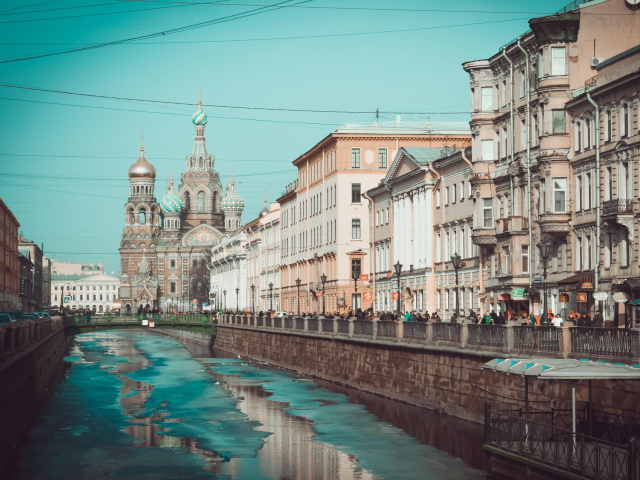 Fondo de pantalla Beautiful St. Petersburg City 640x480