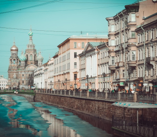 Beautiful St. Petersburg City sfondi gratuiti per iPad mini