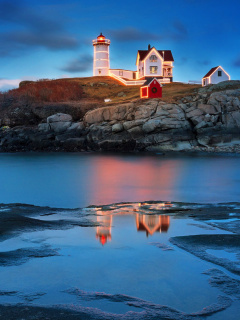 Sfondi Lighthouse Night Light 240x320