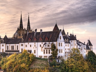 Fondo de pantalla Neuchatel, Switzerland Castle 320x240