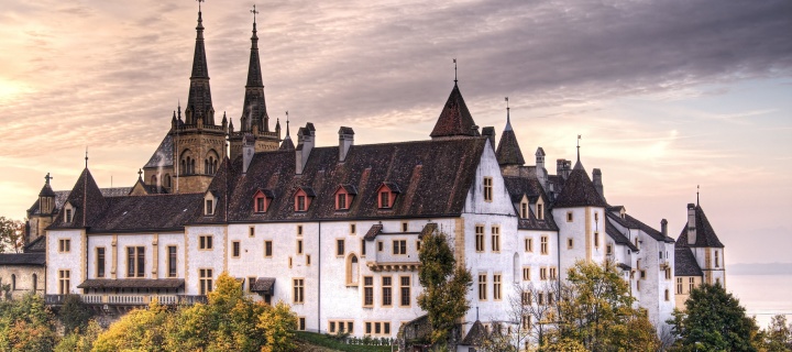 Das Neuchatel, Switzerland Castle Wallpaper 720x320