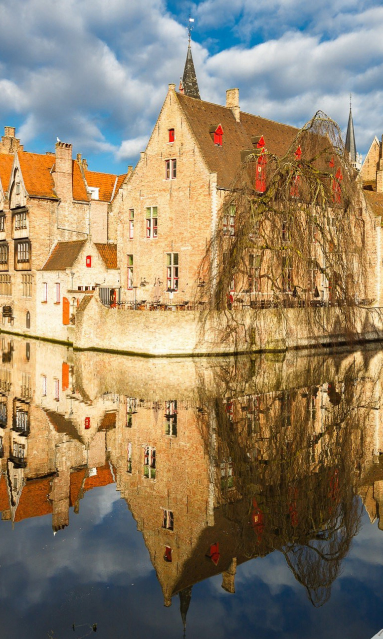 Das Brugge Wallpaper 768x1280