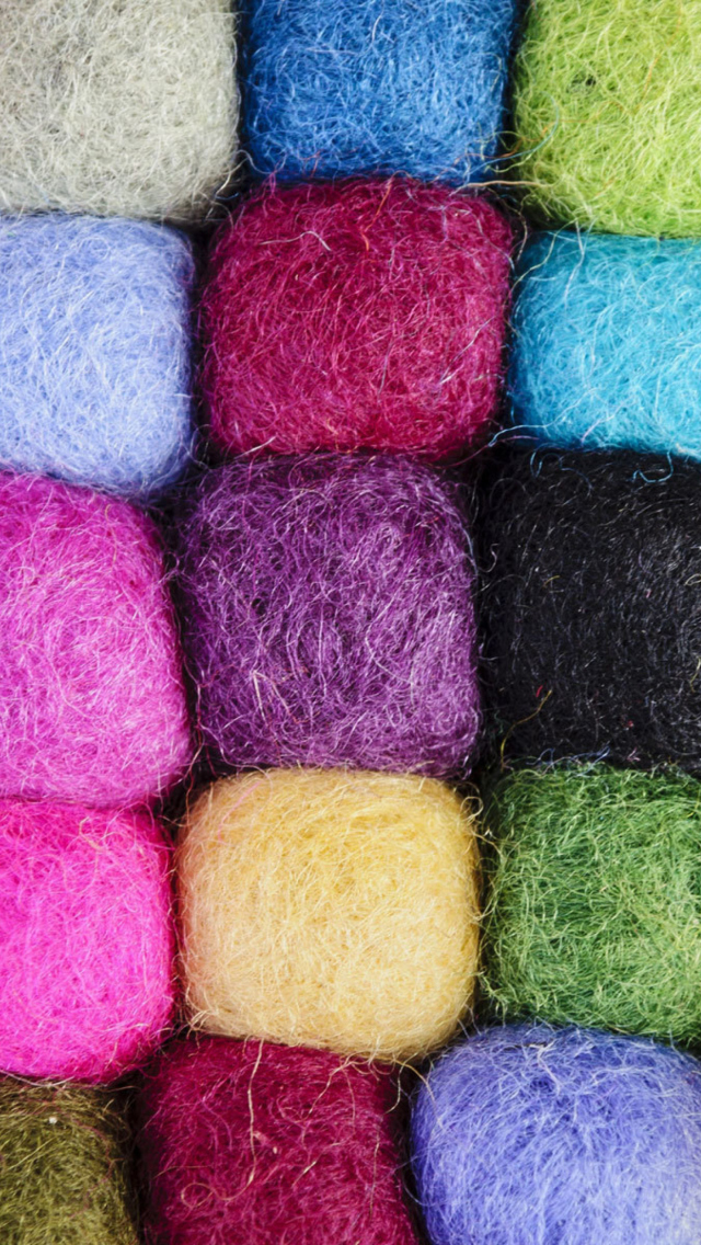 Sfondi Colorful Wool 640x1136