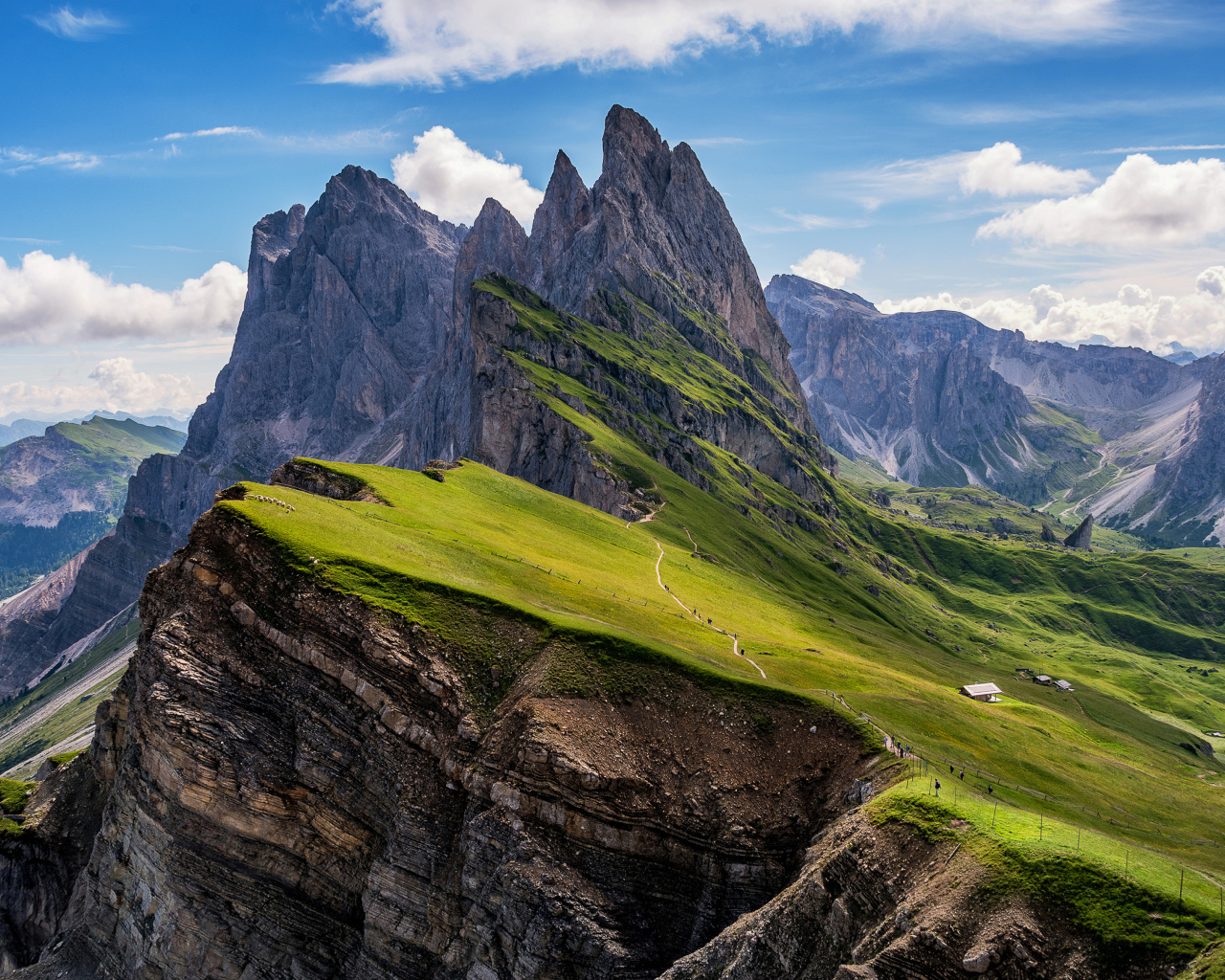 Fondo de pantalla Parco Naturale Puez Odle Dolomites South Tyrol in Italy 1280x1024