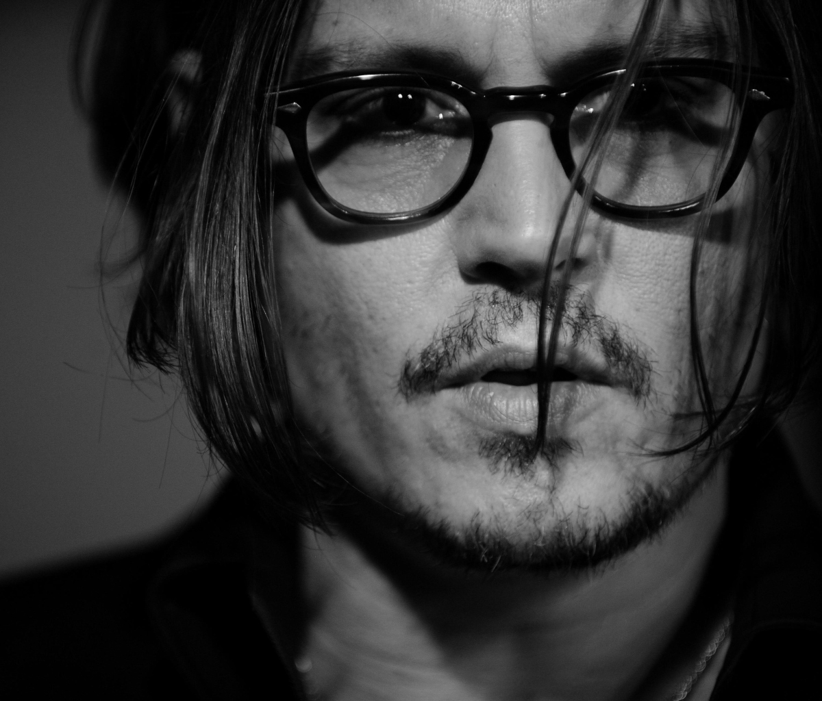 Обои Johnny Depp Black And White Portrait 1200x1024