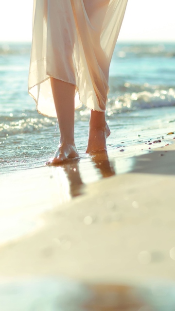 Walking By Seaside wallpaper 360x640