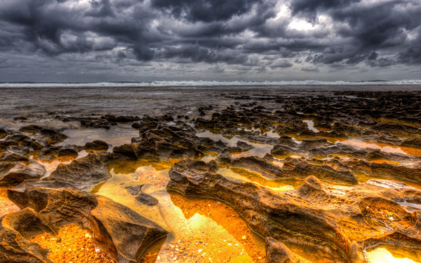 Das Hdr Dark Clouds And Gold Sand Wallpaper 1440x900
