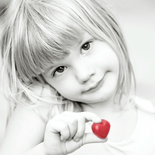 Free Child's Love Picture for iPad