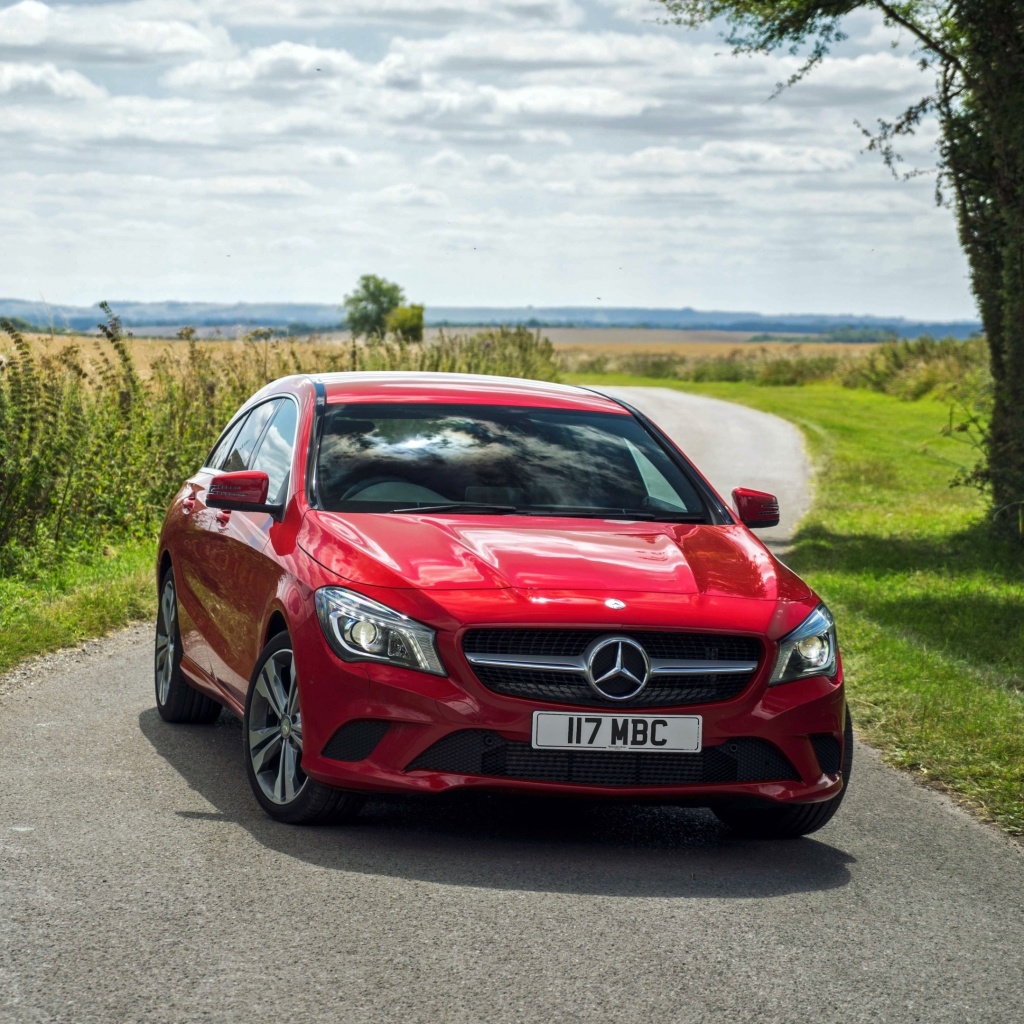 Fondo de pantalla Mercedes Benz C63 AMG 1024x1024