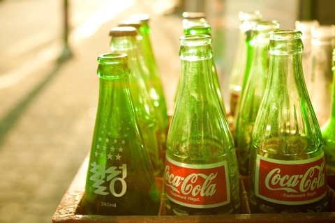 Screenshot №1 pro téma Coca Cola Bottles 480x320