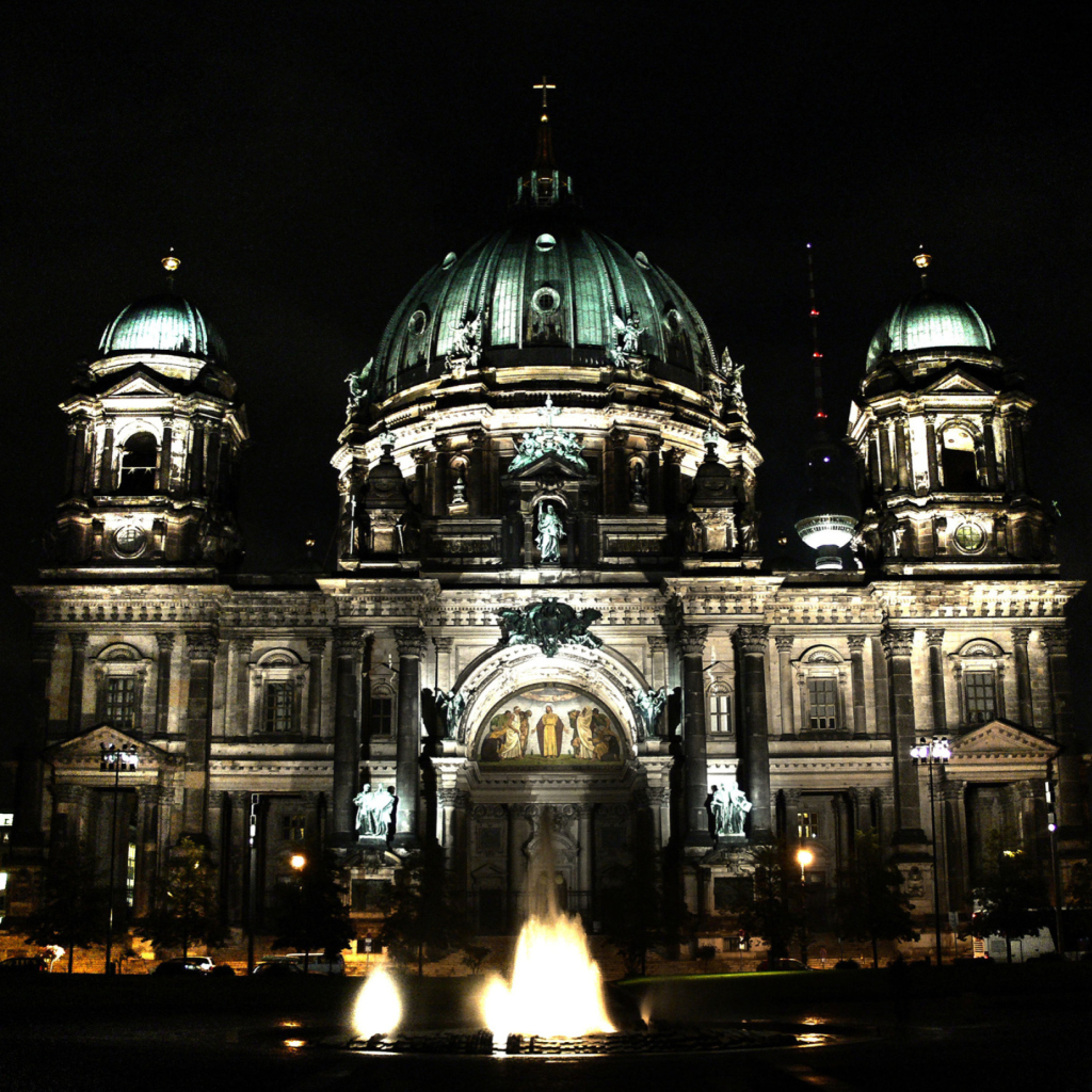 Berliner Dom At Night screenshot #1 1024x1024