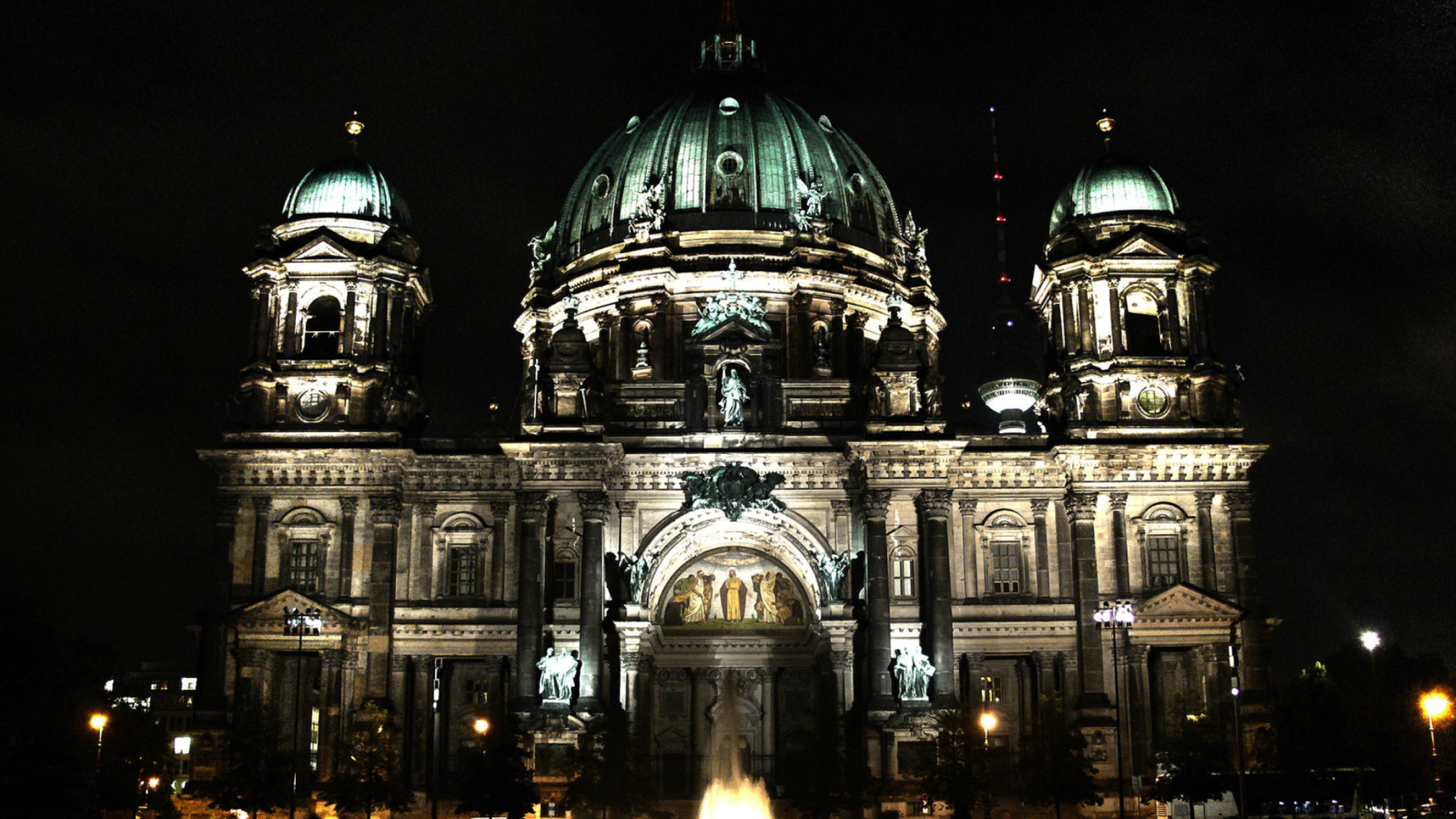 Das Berliner Dom At Night Wallpaper 1600x900