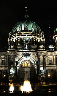 Das Berliner Dom At Night Wallpaper 240x400