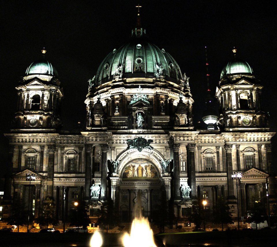 Обои Berliner Dom At Night 960x854