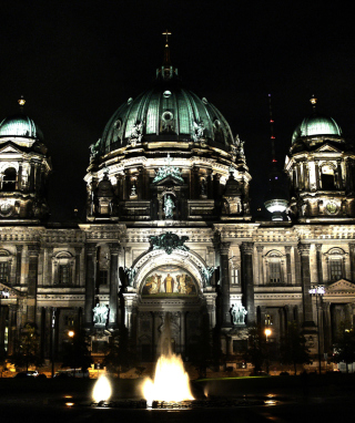 Berliner Dom At Night sfondi gratuiti per Nokia Asha 311